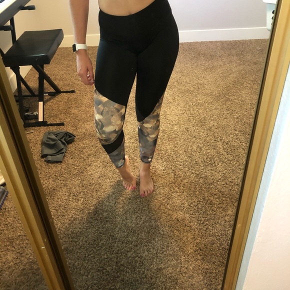 athleta leggings pilling